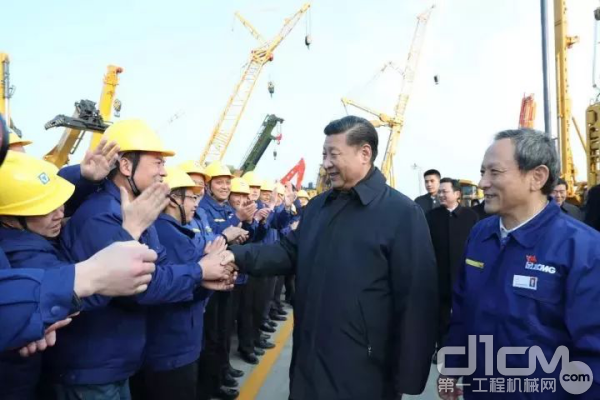 2017年12月12日,党的十九大后首次调研,习总书记就走进徐工集团